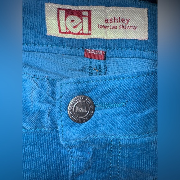 LEI Blue Straight Leg Corduroy Jeans Timeless Design - Picture 9 of 11
